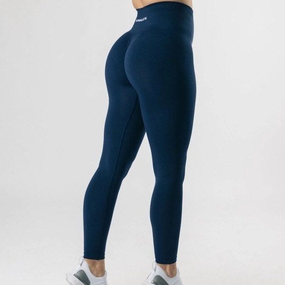 Alphalete Pants - Alphalete Amplify Leggings in Tuxedo Blue